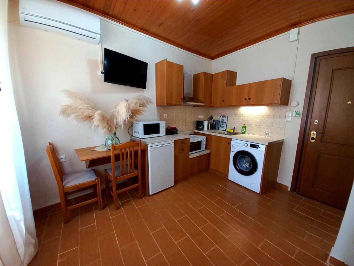 Ml Saroko Apartment 2 コルフ島 エクステリア 写真